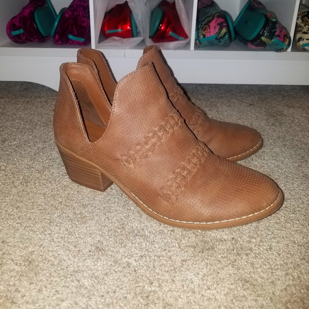 EUC Booties